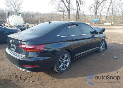 2019 Volkswagen Jetta 1.4T R-Line/1.4T S/1.4T Se z USA, uszkodzony, nr VIN 3VWCB7BUXKM224003